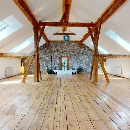 Yoga Alpenretreat فندق مبيت وإفطار *