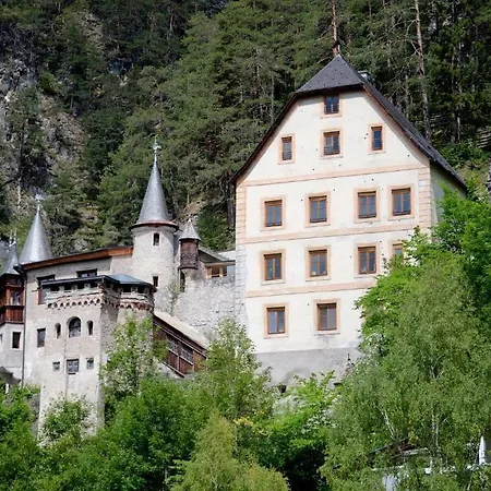 Yoga Alpenretreat * Nassereith